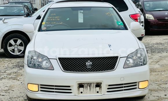Buy Import Toyota Crown White Car in Dar es Salaam in Dar es Salaam Buy Import Toyota Crown White Car in Dar es Salaam in Dar es Salaam