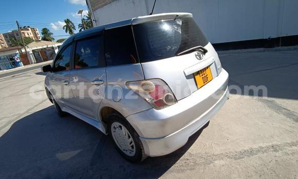 Buy Used Toyota IST Silver Car in Dar es Salaam in Dar es Salaam Buy Used Toyota IST Silver Car in Dar es Salaam in Dar es Salaam