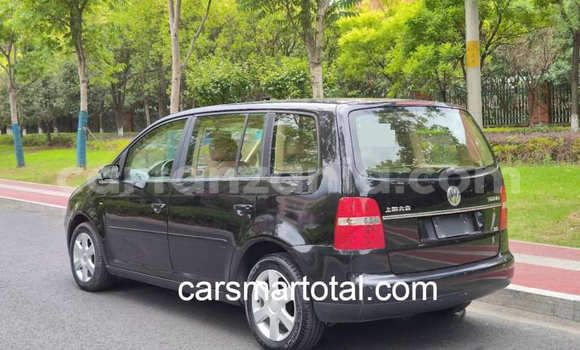 Buy Used Volkswagen Touran Silver Car in Dar es Salaam in Dar es Salaam Buy Used Volkswagen Touran Silver Car in Dar es Salaam in Dar es Salaam