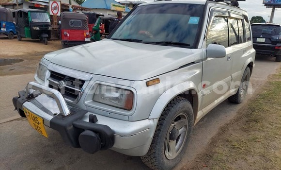 Buy Used Suzuki Escudo Silver Car in Dar es Salaam in Dar es Salaam Buy Used Suzuki Escudo Silver Car in Dar es Salaam in Dar es Salaam