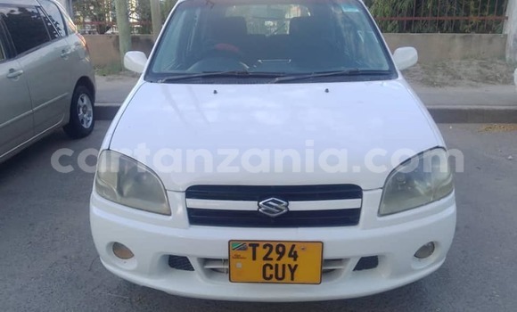 Buy Used Suzuki Swift White Car in Dar es Salaam in Dar es Salaam Buy Used Suzuki Swift White Car in Dar es Salaam in Dar es Salaam