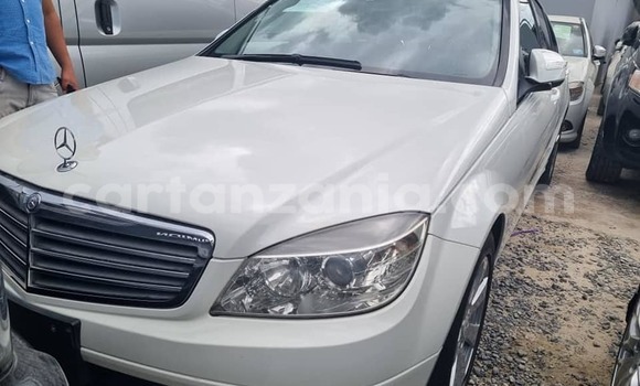 Buy Used Mercedes‒Benz C–Class White Car in Dar es Salaam in Dar es Salaam