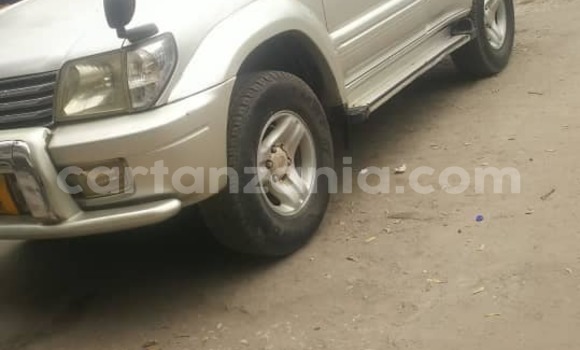 Nunua Ilio tumika Toyota Land Cruiser Prado Fedha Gari ndani ya Dar es Salaam nchini Dar es Salaam Nunua Ilio tumika Toyota Land Cruiser Prado Fedha Gari ndani ya Dar es Salaam nchini Dar es Salaam