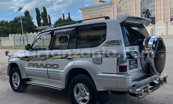 Buy Used Toyota Land Cruiser Prado Silver Car in Dar es Salaam in Dar es Salaam Buy Used Toyota Land Cruiser Prado Silver Car in Dar es Salaam in Dar es Salaam
