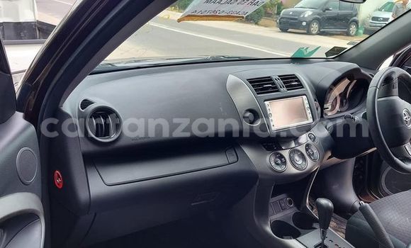 Buy Used Toyota Vanguard Red Car in Dar es Salaam in Dar es Salaam Buy Used Toyota Vanguard Red Car in Dar es Salaam in Dar es Salaam