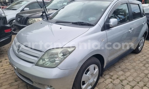 Buy New Toyota IST Silver Car in Dar es Salaam in Dar es Salaam Buy New Toyota IST Silver Car in Dar es Salaam in Dar es Salaam