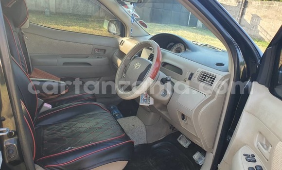 Nunua Ilio tumika Toyota Raum Nyeusi Gari ndani ya Dar es Salaam nchini Dar es Salaam Nunua Ilio tumika Toyota Raum Nyeusi Gari ndani ya Dar es Salaam nchini Dar es Salaam