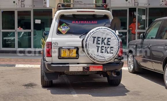 Buy Import Toyota Land Cruiser Silver Car in Dar es Salaam in Dar es Salaam Buy Import Toyota Land Cruiser Silver Car in Dar es Salaam in Dar es Salaam