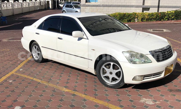 Nunua Ilio tumika Toyota Crown Nyeupe Gari ndani ya Dar es Salaam nchini Dar es Salaam Nunua Ilio tumika Toyota Crown Nyeupe Gari ndani ya Dar es Salaam nchini Dar es Salaam