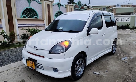 Buy Used Toyota FunCargo White Car in Dar es Salaam in Dar es Salaam