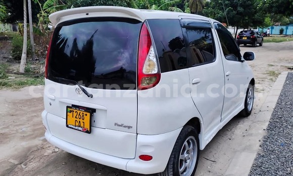 Nunua Ilio tumika Toyota FunCargo Nyeupe Gari ndani ya Dar es Salaam nchini Dar es Salaam Nunua Ilio tumika Toyota FunCargo Nyeupe Gari ndani ya Dar es Salaam nchini Dar es Salaam