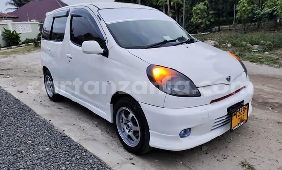 Nunua Ilio tumika Toyota FunCargo Nyeupe Gari ndani ya Dar es Salaam nchini Dar es Salaam Nunua Ilio tumika Toyota FunCargo Nyeupe Gari ndani ya Dar es Salaam nchini Dar es Salaam