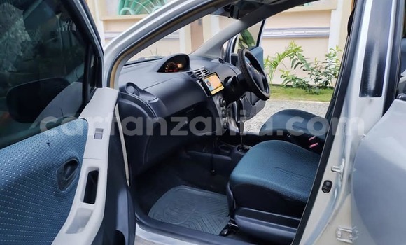 Nunua Ilio tumika Toyota Vitz Fedha Gari ndani ya Dar es Salaam nchini Dar es Salaam Nunua Ilio tumika Toyota Vitz Fedha Gari ndani ya Dar es Salaam nchini Dar es Salaam