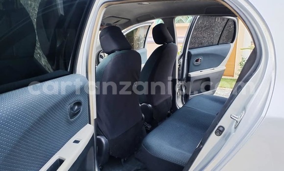 Nunua Ilio tumika Toyota Vitz Fedha Gari ndani ya Dar es Salaam nchini Dar es Salaam Nunua Ilio tumika Toyota Vitz Fedha Gari ndani ya Dar es Salaam nchini Dar es Salaam