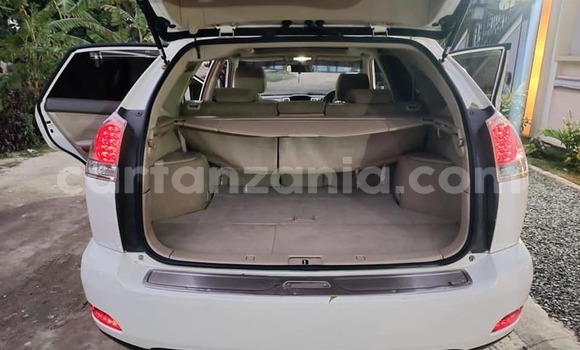 Nunua Ilio tumika Toyota Harrier Nyeupe Gari ndani ya Dar es Salaam nchini Dar es Salaam Nunua Ilio tumika Toyota Harrier Nyeupe Gari ndani ya Dar es Salaam nchini Dar es Salaam