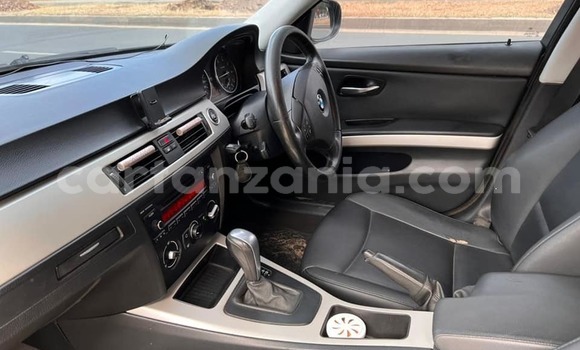 Nunua Ilio tumika BMW 3–Series Nyeusi Gari ndani ya Dar es Salaam nchini Dar es Salaam Nunua Ilio tumika BMW 3–Series Nyeusi Gari ndani ya Dar es Salaam nchini Dar es Salaam