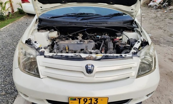 Nunua Ilio tumika Toyota IST Nyeupe Gari ndani ya Dar es Salaam nchini Dar es Salaam Nunua Ilio tumika Toyota IST Nyeupe Gari ndani ya Dar es Salaam nchini Dar es Salaam