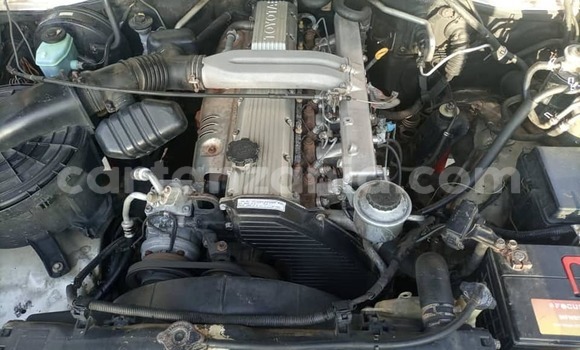 Nunua Ilio tumika Toyota Land Cruiser Nyeupe Gari ndani ya Dar es Salaam nchini Dar es Salaam Nunua Ilio tumika Toyota Land Cruiser Nyeupe Gari ndani ya Dar es Salaam nchini Dar es Salaam