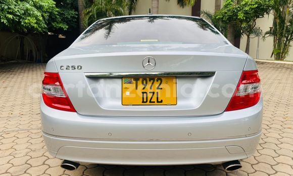 Nunua Ilio tumika Mercedes-Benz C250 coupe Fedha Gari ndani ya Dar es Salaam nchini Dar es Salaam Nunua Ilio tumika Mercedes-Benz C250 coupe Fedha Gari ndani ya Dar es Salaam nchini Dar es Salaam