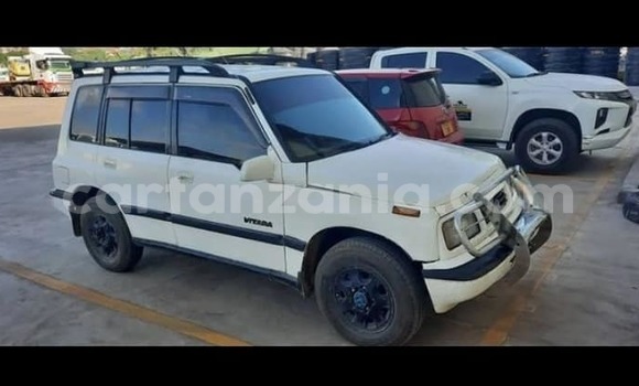 Buy Used Suzuki Escudo White Car in Mwanga in Kilimanjaro