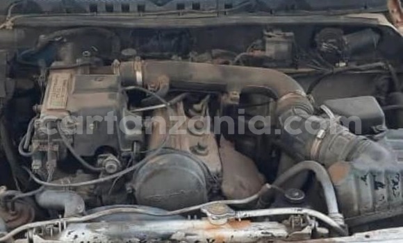 Buy Used Suzuki Escudo White Car in Mwanga in Kilimanjaro Buy Used Suzuki Escudo White Car in Mwanga in Kilimanjaro