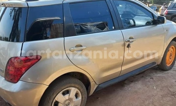 Buy Used Toyota IST Silver Car in Mwanga in Kilimanjaro