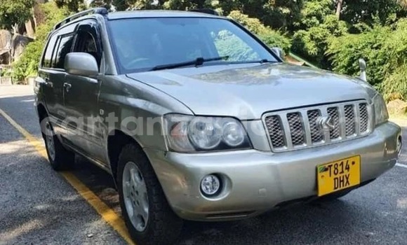 Buy Used Toyota Kluger Silver Car in Mwanga in Kilimanjaro