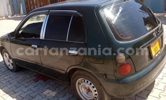 Nunua Ilio tumika Toyota Starlet Kijani Gari ndani ya Mwanga nchini Kilimanjaro Nunua Ilio tumika Toyota Starlet Kijani Gari ndani ya Mwanga nchini Kilimanjaro