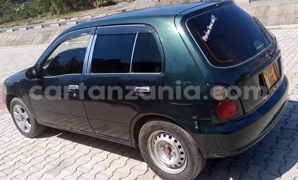 Nunua Ilio tumika Toyota Starlet Kijani Gari ndani ya Mwanga nchini Kilimanjaro Nunua Ilio tumika Toyota Starlet Kijani Gari ndani ya Mwanga nchini Kilimanjaro