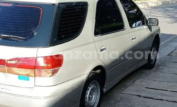 Buy Used Toyota Vista Silver Car in Mwanga in Kilimanjaro Buy Used Toyota Vista Silver Car in Mwanga in Kilimanjaro