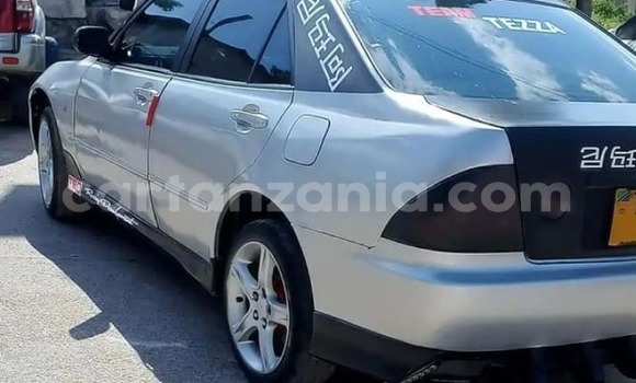 Nunua Ilio tumika Toyota Altezza Fedha Gari ndani ya Mwanga nchini Kilimanjaro Nunua Ilio tumika Toyota Altezza Fedha Gari ndani ya Mwanga nchini Kilimanjaro