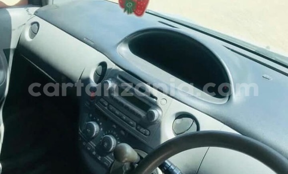 Nunua Ilio tumika Toyota Sienta Fedha Gari ndani ya Mwanga nchini Kilimanjaro Nunua Ilio tumika Toyota Sienta Fedha Gari ndani ya Mwanga nchini Kilimanjaro