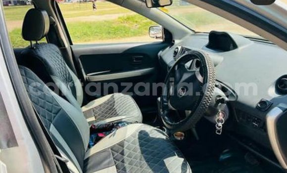 Buy Used Toyota IST Silver Car in Mwanga in Kilimanjaro Buy Used Toyota IST Silver Car in Mwanga in Kilimanjaro
