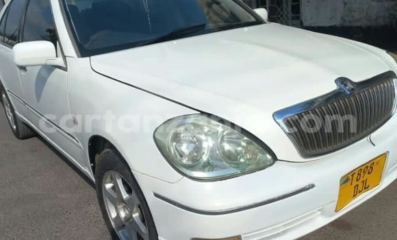 Nunua Ilio tumika Toyota Brevis Nyeupe Gari ndani ya Mwanga nchini Kilimanjaro