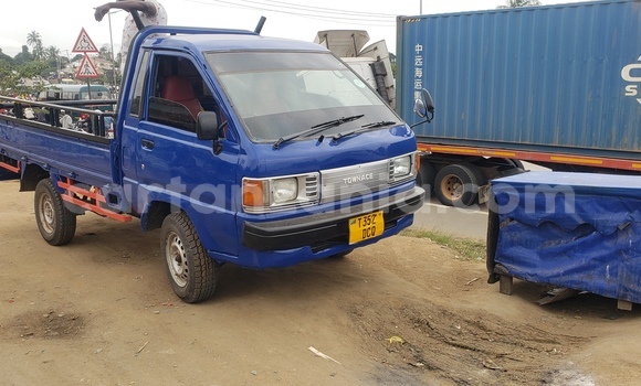 Nunua Ilio tumika Toyota LITEACE Bluu Lori ndani ya Kibaha nchini Pwani Nunua Ilio tumika Toyota LITEACE Bluu Lori ndani ya Kibaha nchini Pwani