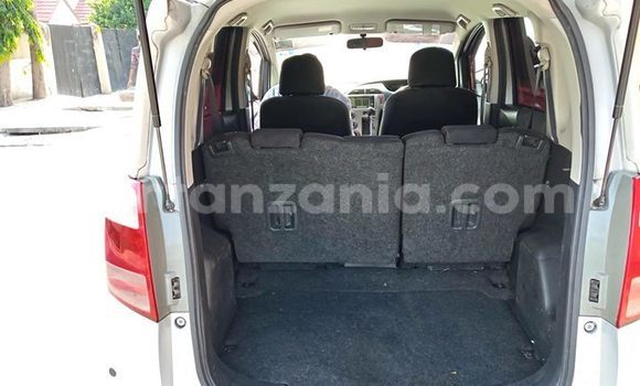 Buy Import Toyota Ractis Silver Car in Dar es Salaam in Dar es Salaam Buy Import Toyota Ractis Silver Car in Dar es Salaam in Dar es Salaam