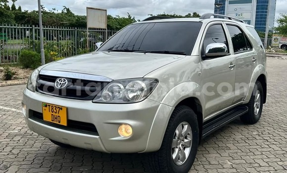 Buy Used Toyota Fortuner Beige Car in Dar es Salaam in Dar es Salaam Buy Used Toyota Fortuner Beige Car in Dar es Salaam in Dar es Salaam