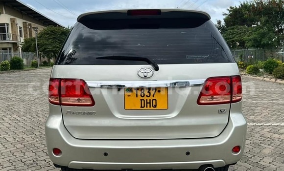 Buy Used Toyota Fortuner Beige Car in Dar es Salaam in Dar es Salaam Buy Used Toyota Fortuner Beige Car in Dar es Salaam in Dar es Salaam
