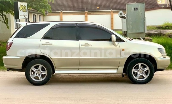 Buy Used Toyota Harrier White Car in Dar es Salaam in Dar es Salaam Buy Used Toyota Harrier White Car in Dar es Salaam in Dar es Salaam