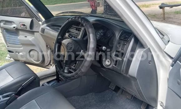 Buy Used Toyota RAV4 Silver Car in Dar es Salaam in Dar es Salaam Buy Used Toyota RAV4 Silver Car in Dar es Salaam in Dar es Salaam