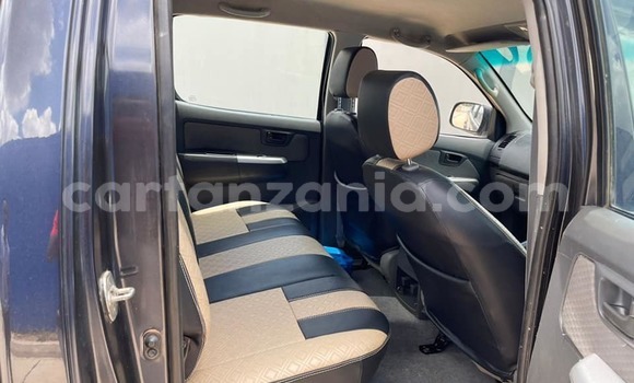 Nunua Ilio tumika Toyota Hilux Nyeusi Gari ndani ya Dar es Salaam nchini Dar es Salaam Nunua Ilio tumika Toyota Hilux Nyeusi Gari ndani ya Dar es Salaam nchini Dar es Salaam