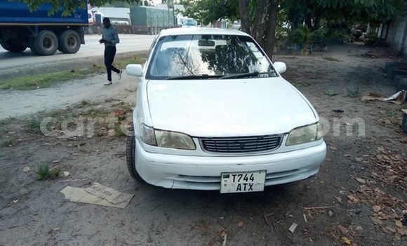 Nunua Imported Toyota Corolla Nyeupe Gari ndani ya Dar es Salaam nchini Dar es Salaam Nunua Imported Toyota Corolla Nyeupe Gari ndani ya Dar es Salaam nchini Dar es Salaam