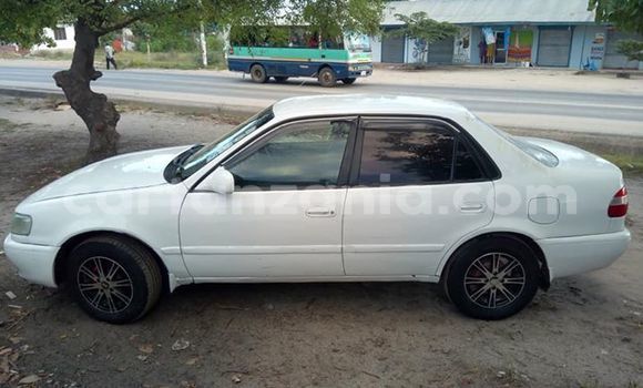 Nunua Imported Toyota Corolla Nyeupe Gari ndani ya Dar es Salaam nchini Dar es Salaam Nunua Imported Toyota Corolla Nyeupe Gari ndani ya Dar es Salaam nchini Dar es Salaam