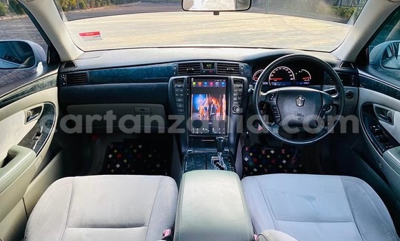 Nunua Ilio tumika Toyota Crown Nyeupe Gari ndani ya Dar es Salaam nchini Dar es Salaam Nunua Ilio tumika Toyota Crown Nyeupe Gari ndani ya Dar es Salaam nchini Dar es Salaam
