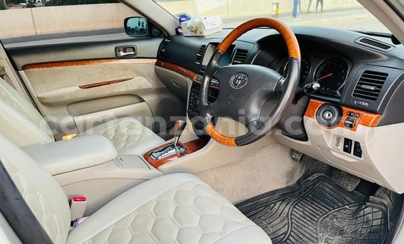 Buy Used Toyota Mark II Silver Car in Dar es Salaam in Dar es Salaam Buy Used Toyota Mark II Silver Car in Dar es Salaam in Dar es Salaam