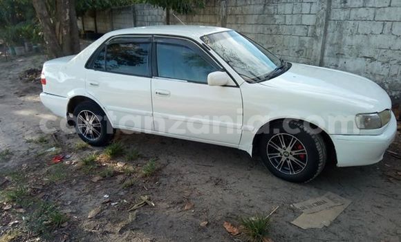 Nunua Imported Toyota Corolla Nyeupe Gari ndani ya Dar es Salaam nchini Dar es Salaam Nunua Imported Toyota Corolla Nyeupe Gari ndani ya Dar es Salaam nchini Dar es Salaam