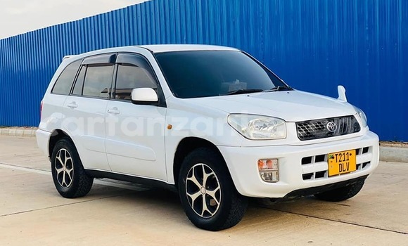 Buy Used Toyota RAV4 White Car in Dar es Salaam in Dar es Salaam Buy Used Toyota RAV4 White Car in Dar es Salaam in Dar es Salaam