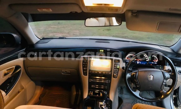 Buy Used Toyota Crown Silver Car in Dar es Salaam in Dar es Salaam Buy Used Toyota Crown Silver Car in Dar es Salaam in Dar es Salaam