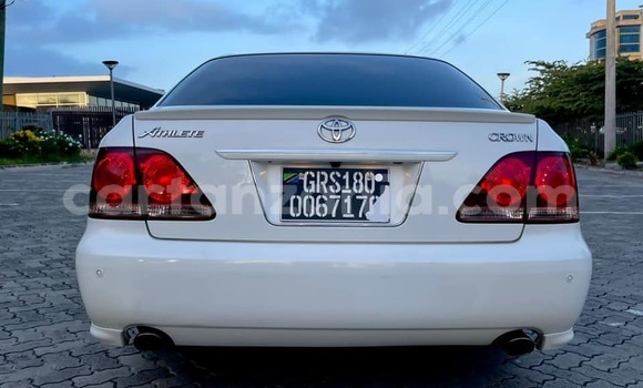 Buy Used Toyota Crown White Car in Dar es Salaam in Dar es Salaam Buy Used Toyota Crown White Car in Dar es Salaam in Dar es Salaam