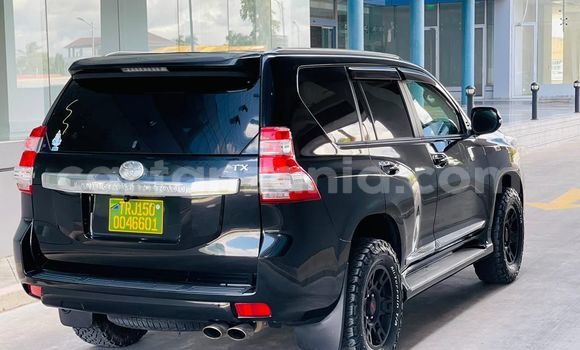 Nunua Imported Toyota Prado Nyeusi Gari ndani ya Dar es Salaam nchini Dar es Salaam Nunua Imported Toyota Prado Nyeusi Gari ndani ya Dar es Salaam nchini Dar es Salaam